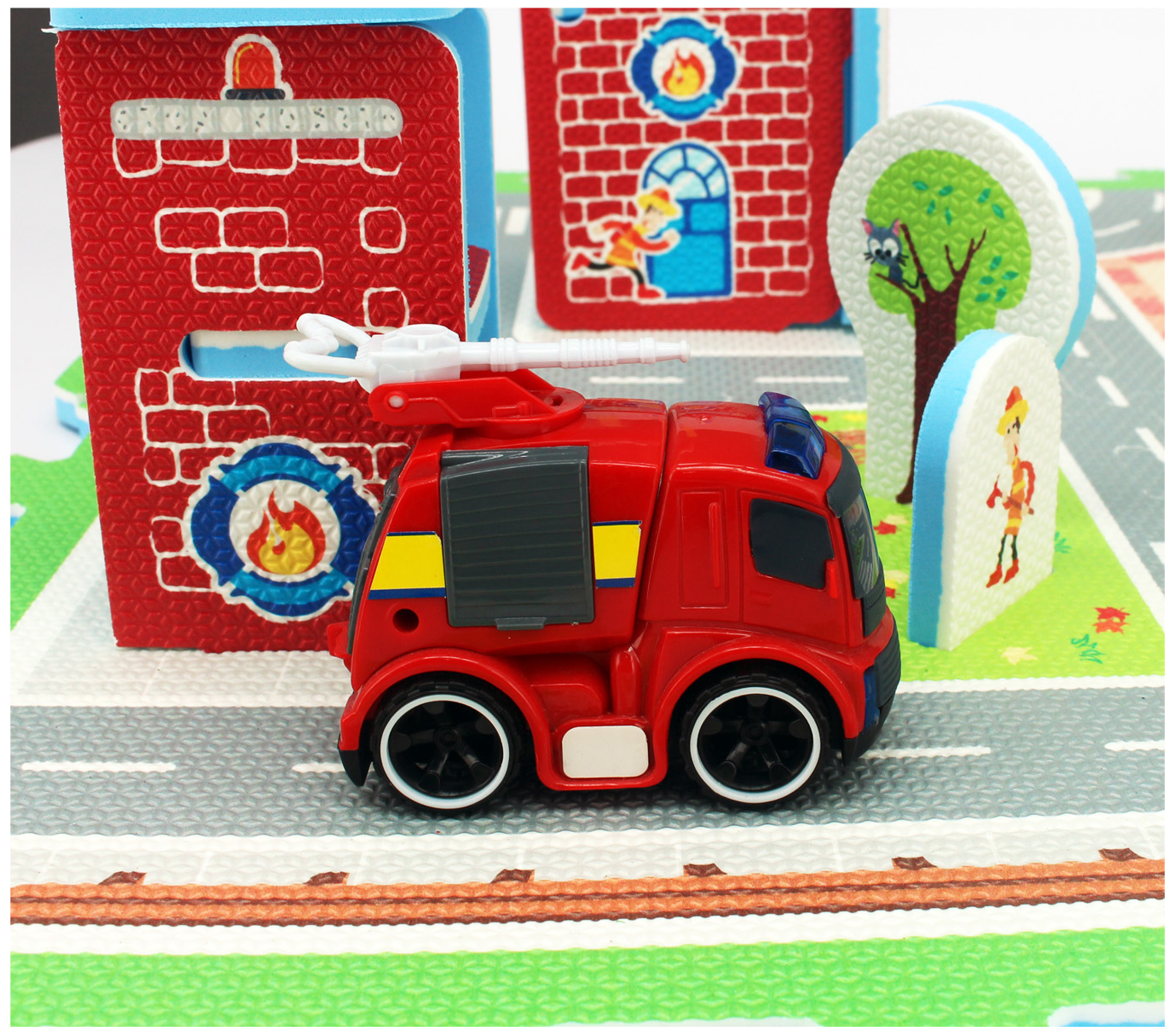 Puzzle Mat - Fire Station Adventures with Fire Engine - Image 2