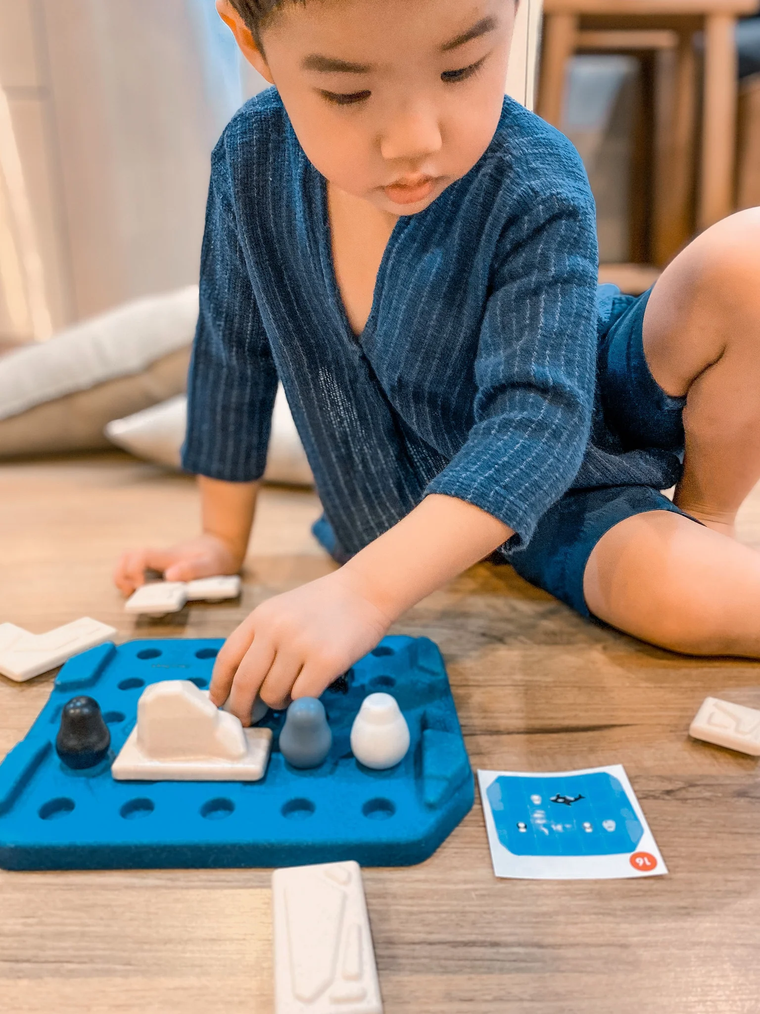 Finding Penguin Game - PlanToys - Image 2