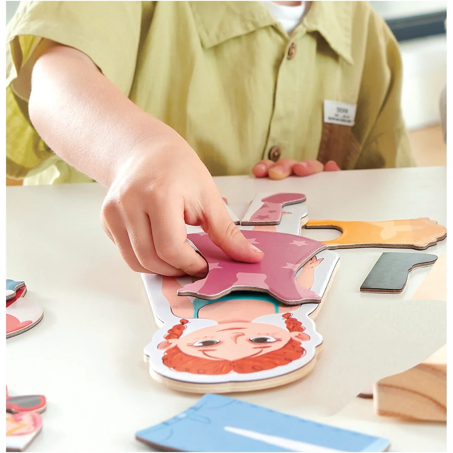 Dress-Up Magnetic Puzzle - Hape - Image 3